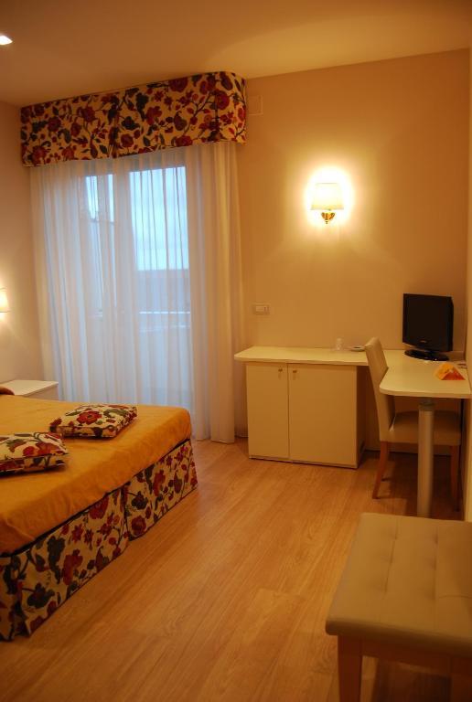Hotel Bahia San Benedetto del Tronto Zimmer foto